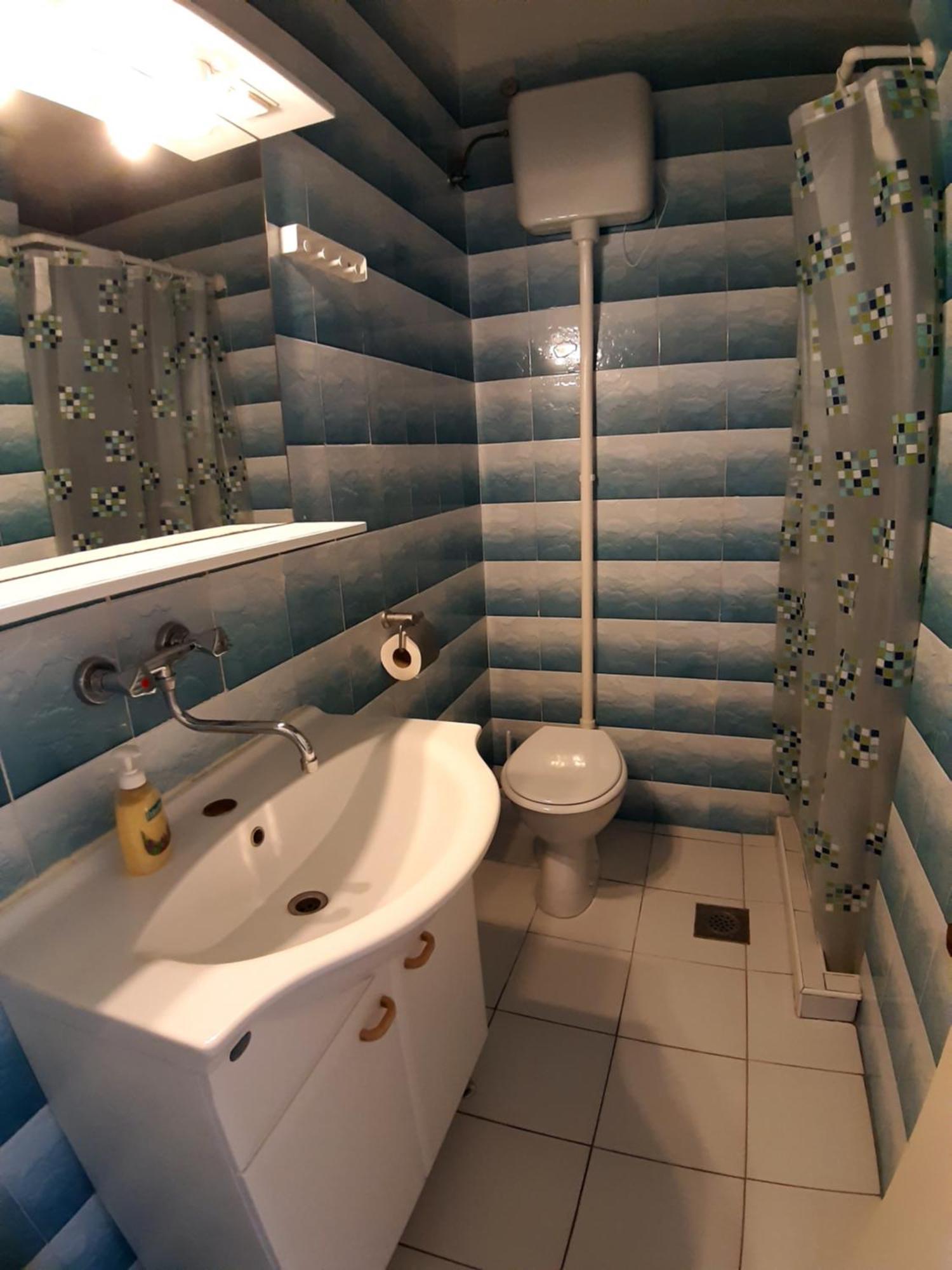 Trim Rooms And Apartments Ловиште Экстерьер фото